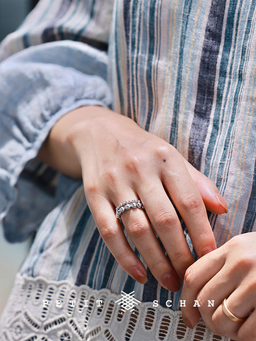 【单笔实付满2580赠，无需加购和拍下】大珠小珠落玉盘 925银圆珠宽版/窄版开口戒指 商品图3