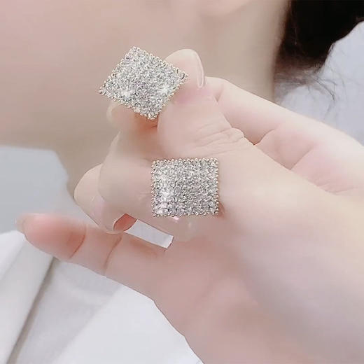 雀说微镶满钻超闪菱形耳环新款小众设计感高级感气质925银针耳环AL 商品图1