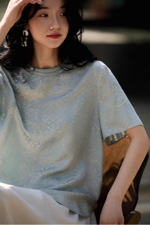 夏日法式轻奢新品❗️贵感上分❗️Dior同款面料🔥高级彰显品味❗️【新中式提花斜襟盘扣宽松短袖】体感绝绝子！不挑人的好穿好搭配👍 商品图3