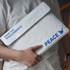 一份心意：“和平PEACE”电脑包 商品缩略图4