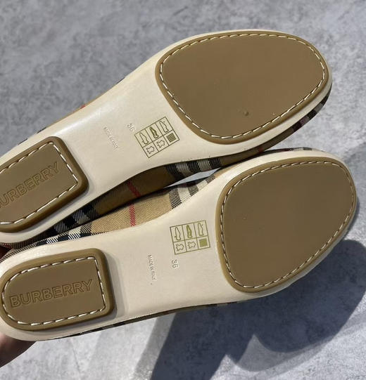 Burberry博柏利  女士休闲单鞋   自己备注号码 商品图4
