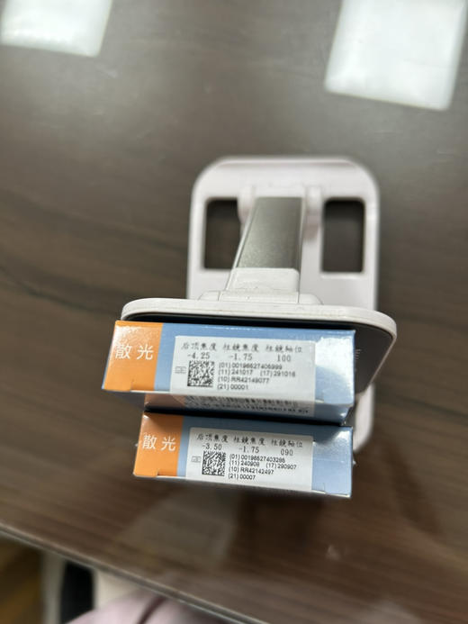 博士伦澳澈硅水凝胶月抛散光3片装定制5-7天（需提供球镜/柱镜/轴位） 商品图2