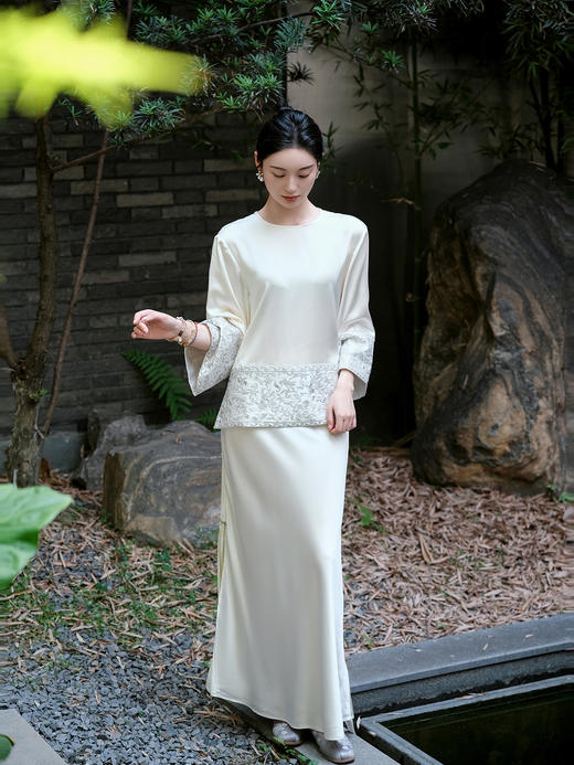 盛唐牡丹| 盘银手推绣真丝上衣 商品图3