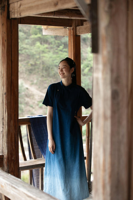 牧衣游原创 吊蓝染棉质连衣裙手绣质朴文艺复古新中式长裙 乐涛 商品图5