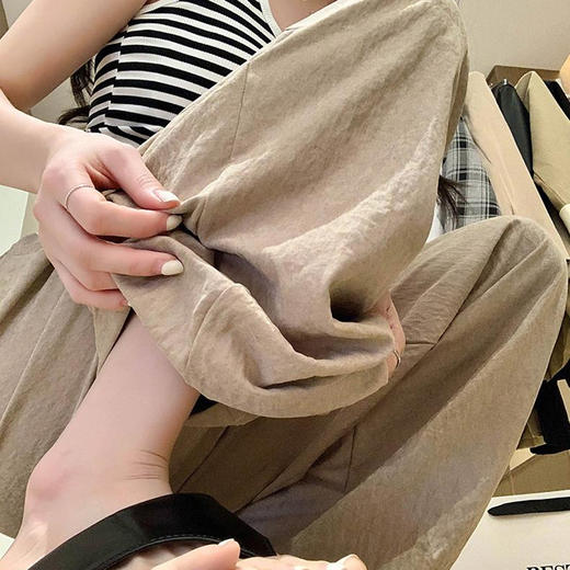 白色醋酸肌理感奶芙山本裤女夏季2025新款慵懒高腰垂感冰丝阔腿裤 商品图7