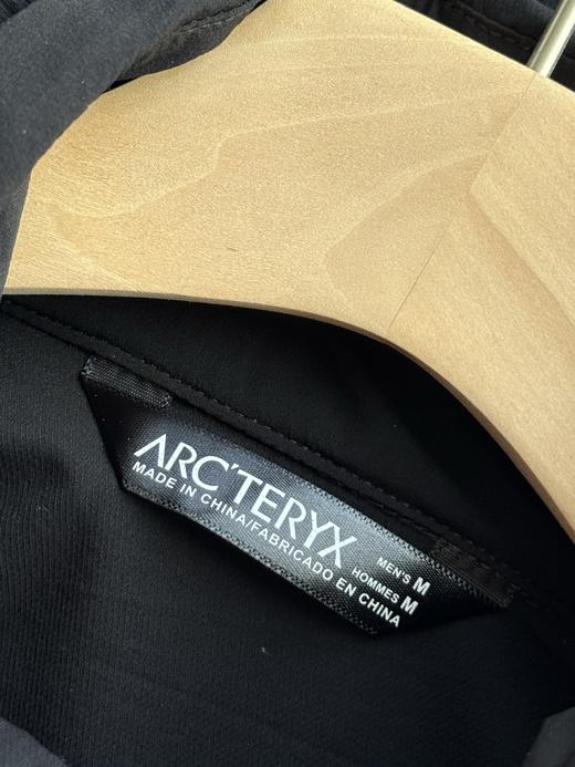 点此购买 始祖鸟Nodin Jacket男款轻量男子皮肤衣 jj 321644 商品图14