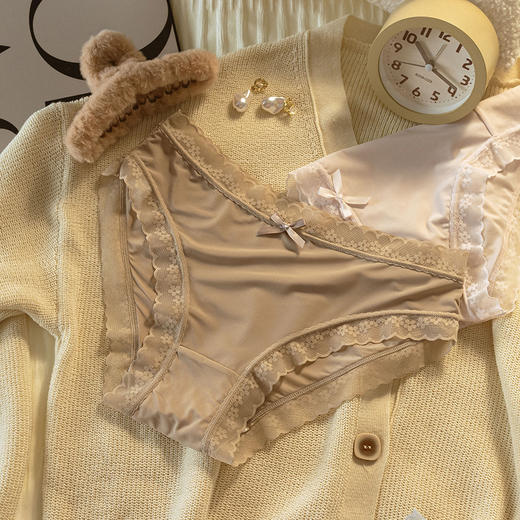 【独立包薄款女士内裤】纯欲简约透气舒适亲肤裸感冰丝面膜少女三角裤 商品图8