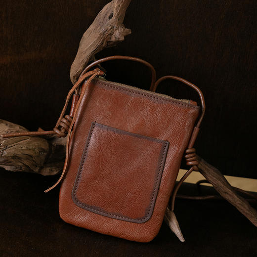 【经典回归】牧衣游 复古牛皮相机包质感轻便 小记不支持会员折 商品图0