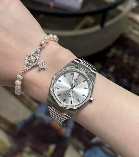 原单土星西太后钢链手表061803 商品图3