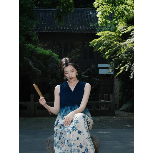 牧衣游原创 吊染蓝染印花亚麻连衣裙夏打条质朴优雅无袖长裙 关山 商品图1