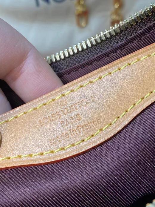 D061827春夏百搭新品老花满印牛角包斜挎单肩包 商品图6