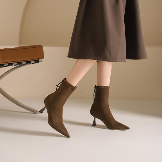 westory2024秋冬新款法式简约瘦瘦靴尖头绒面细高跟短靴女S24DS84361 商品图4