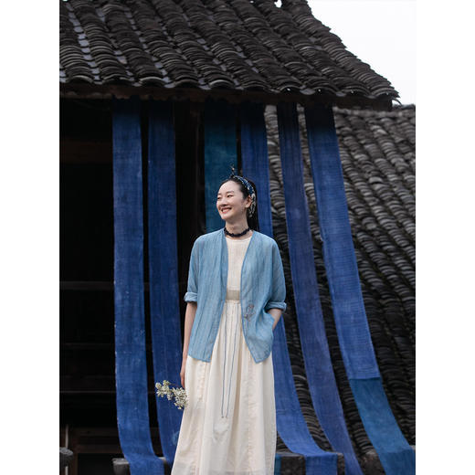 牧衣游原创 打条100支精棉手工刺绣连衣裙轻薄宽松质朴长裙 溪溪 商品图3