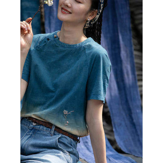 牧衣游原创吊蓝染棉质T恤夏手绣渐变古朴文艺百搭休闲短袖 关山月 商品图3