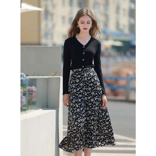 三彩2025秋季新款碎花半身裙高腰A字裙浪漫垂感长裙显瘦优雅M 商品图2