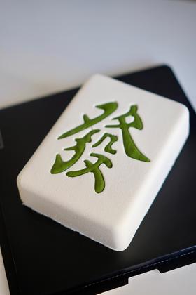 法式慕斯蛋糕 | 香草芒果百香果 - 一定发财（白绿色 ）