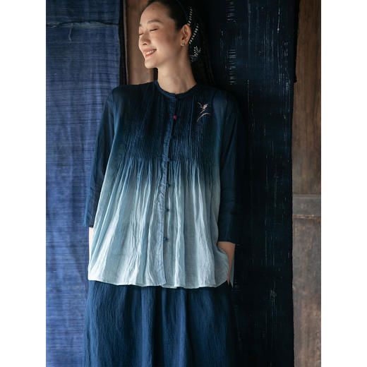 牧衣游原创 刺绣吊蓝染苎麻短外套夏轻薄质朴渐变文艺开衫 水晶宫 商品图3