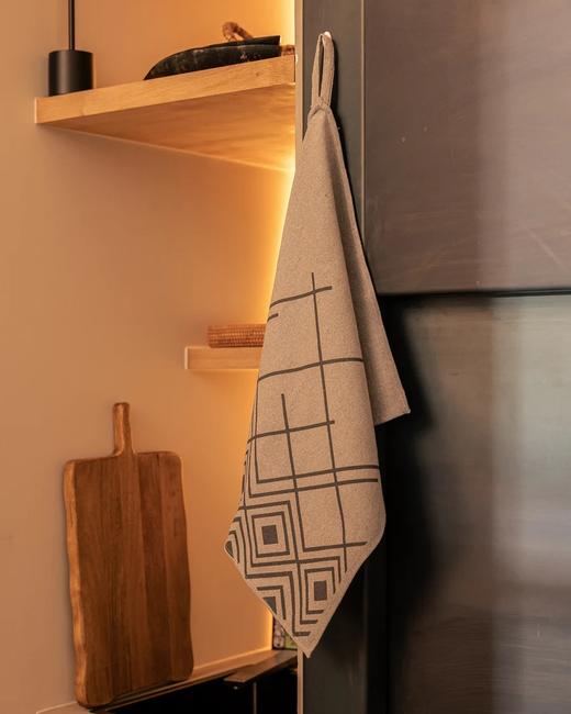 心艺手作：“灰色叠影”茶巾一对 Dark and Light Grey Tea Towels, Set of 2 商品图2