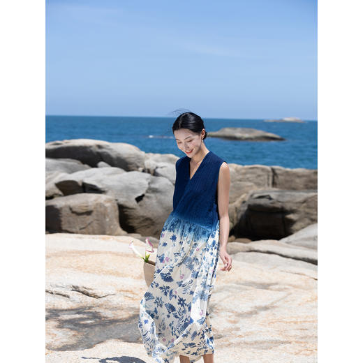 牧衣游 吊蓝染印花100支纯棉连衣裙新款无袖文艺宽松长裙 城烟雨 商品图2