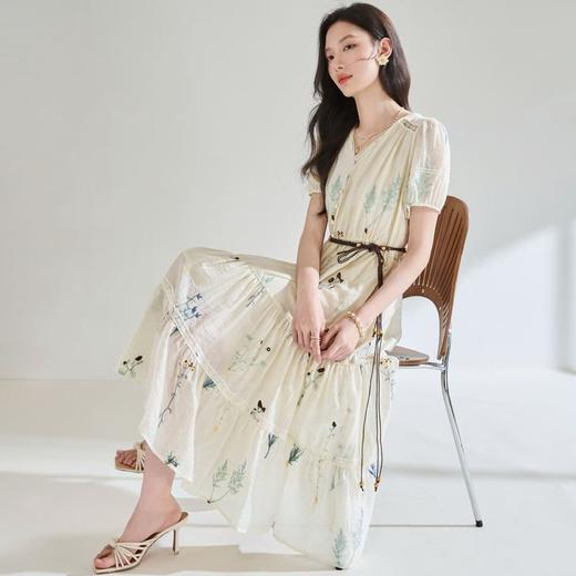 25夏季法式重工植物刺绣天丝褶皱肌理拼接设计中长款连衣裙25300 商品图0