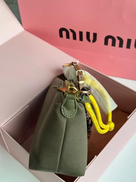 D061833饭盒包 gabardine面料刺绣同色LOGO标志休闲包 商品图10