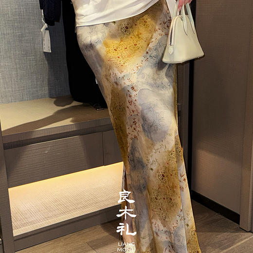 【预售7天】良木礼印花半裙（2577-1） 商品图1