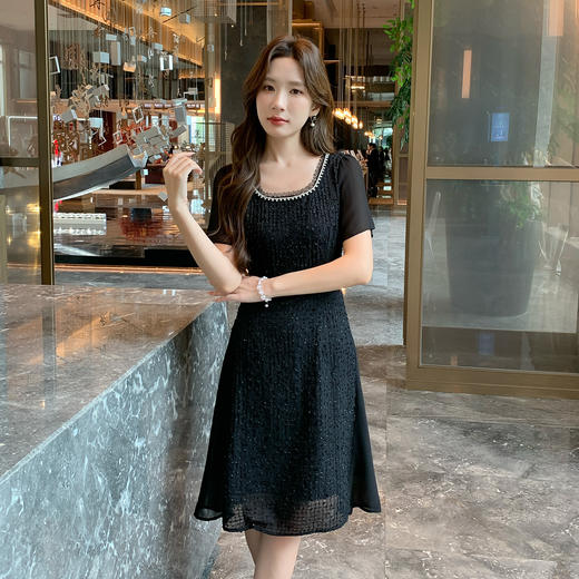 奢姿大码女装2025年夏季高级感钉钻链领气质大方优雅款连衣裙9952822039 商品图0