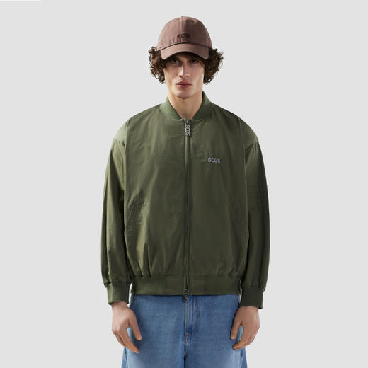 GCDS 男士字母徽标刺绣混纺棉质拉链夹克 军绿色 B1CM0904TL6 88 商品图1
