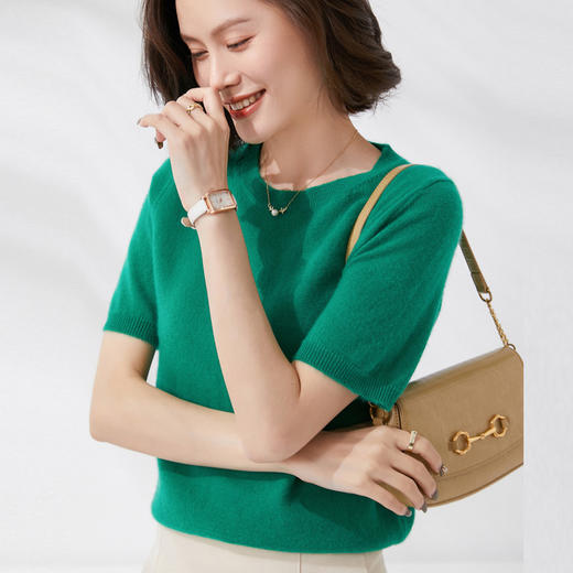 【限时特卖】【买一送一，两件起拍】【经典13色，V领+圆领可选】夏季女款精纺一线成衣美丽诺羊毛圆领V领针织短袖 商品图4