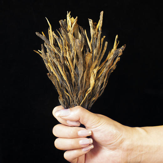 云南滇红茶金芽红茶金枝玉叶正宗凤庆滇红茶叶把把茶古树晒红250g 商品图1