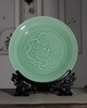 豆青釉雕刻赏盘 商品缩略图0
