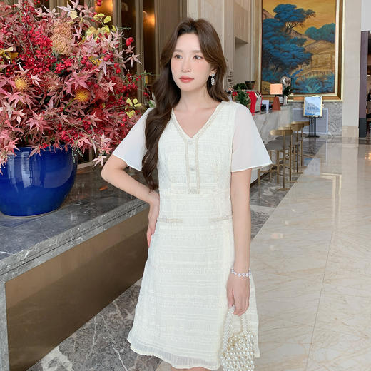 奢姿大码女装2025夏季减龄拼接时尚连衣裙胖妹妹荷叶袖V领裙子9952869760 商品图1