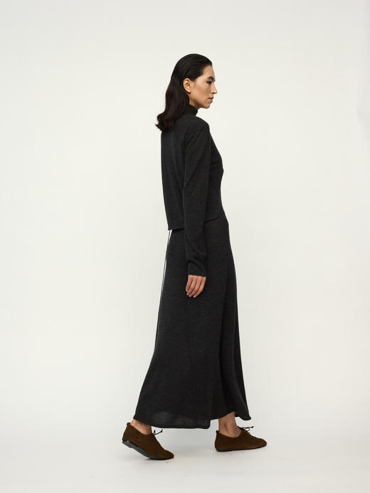 Ruohan 25PF 深灰色精仿羊绒针织两件式连衣裙 商品图2