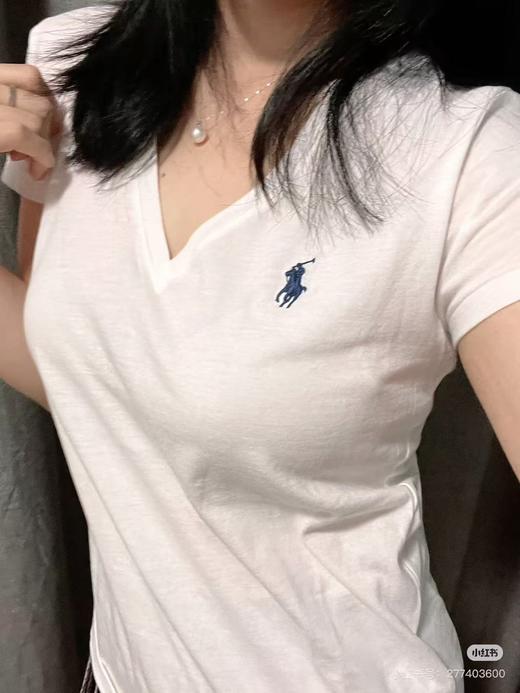 赵露思同款 小马刺绣 女款V领短袖T恤 5色 PT-1188 商品图8