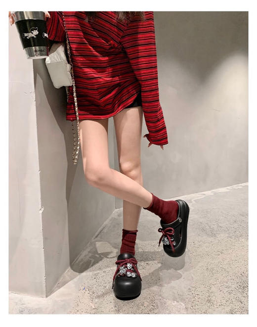 好穿又百搭❗️超轻便！【踩屎感一脚蹬洞洞鞋】进口EVA发泡材质，单只鞋比手机还轻~舒服到不想脱~4.5cm隐形增高，小个子秒变大长腿！2款可选 商品图8