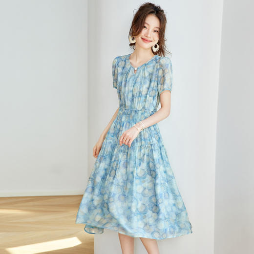 百媚生 泡泡袖收腰天丝连衣裙漂亮印花a字裙7090-238 商品图2
