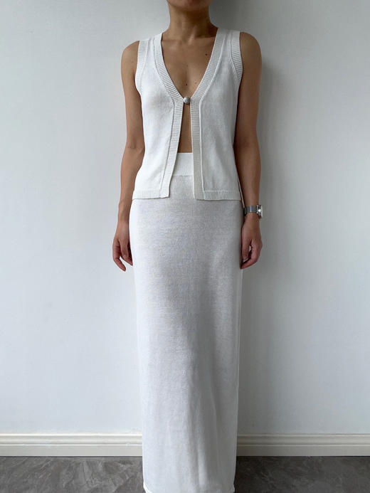 ZAANLI｜ZNSS25042 亚麻粘纤微光串珠马甲针织背心 [ 浅银白 / 雾黑 ] 商品图8