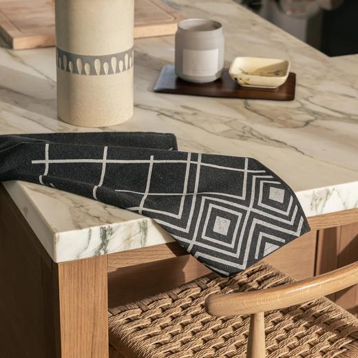心艺手作：“灰色叠影”茶巾一对 Dark and Light Grey Tea Towels, Set of 2 商品图1