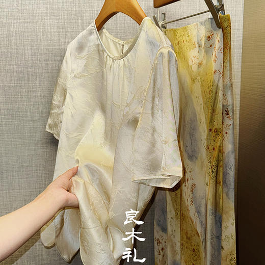 【预售7天.】良木礼真丝短袖（0301） 商品图1