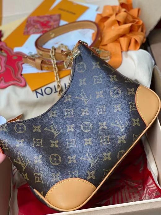 D061827春夏百搭新品老花满印牛角包斜挎单肩包 商品图1