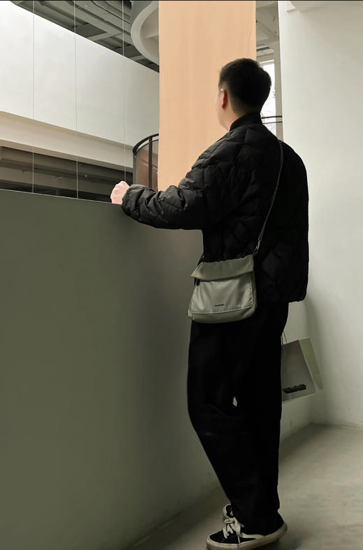 opologie 全新多功能折叠斜挎包⚠️咱们赠送一条肩带的哈！官网包和包袋分开卖的！！一条肩带258起！！呀！！! 冲鸭！！! 这个肯定要自留！！! 商品图10