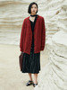 复古红 V 领针织开衫女秋冬新款慵懒风宽松显瘦破洞设计感毛衣外套外穿 商品缩略图1