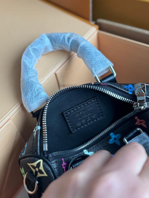 D061829新款时尚百搭可爱枕头包手提斜挎包女包 商品图9