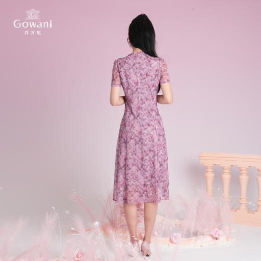 乔万尼2025夏季新品印花收腰南法风情连衣裙ED2E532 商品图4