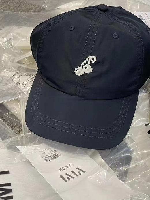 分镜头设计师品牌国内一线设计师品牌IMMI 藏青色樱桃防水棒球帽 商品图4