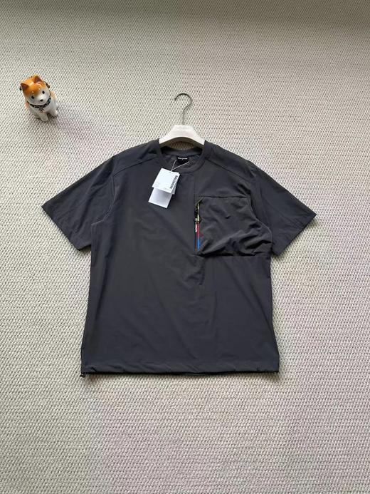 Salomon萨洛蒙户外山野型格UNI BLAST系列 时尚简约宽松速干圆领短袖口袋多舒适T恤 男女同款！ 商品图7