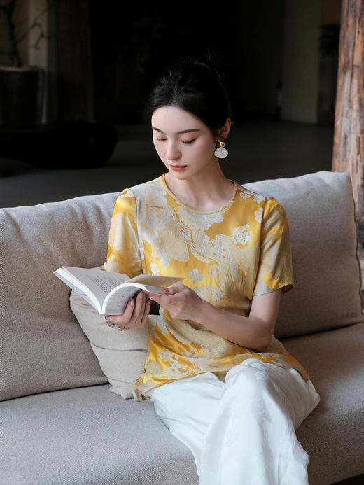 盛唐婧| 桑蚕丝牡丹提花修身国风简约短袖-黄色 商品图2