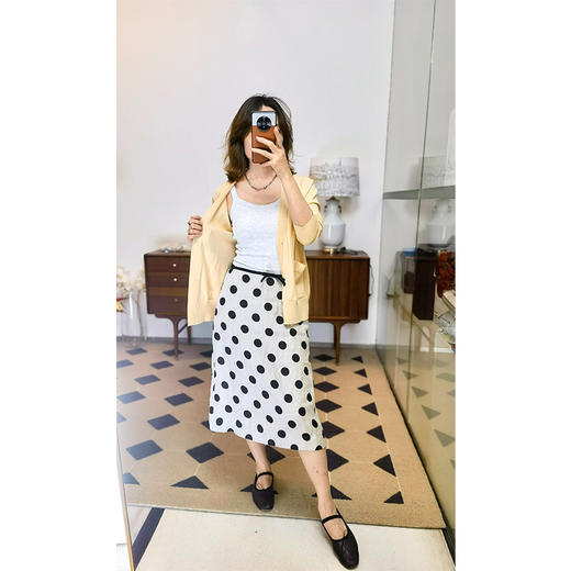 【贝拉推荐 自留款！】自带杯垫 免穿BRA 休闲肩带内置垫背心 高弹软糯 舒适透气 胶原蛋白养肤背心 商品图6