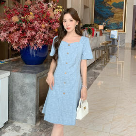 奢姿大码女装2025夏季新款时尚纽扣装饰简约方领短袖提花连衣裙9952890550