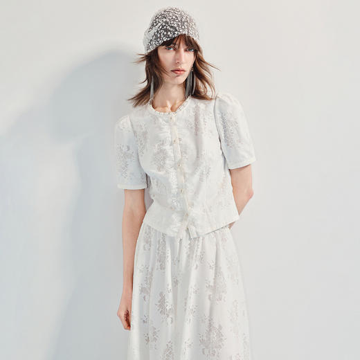 华丽宫廷风压褶蕾丝25夏修身优雅气质上衣女(货号:MF86TP018A1001) 商品图0